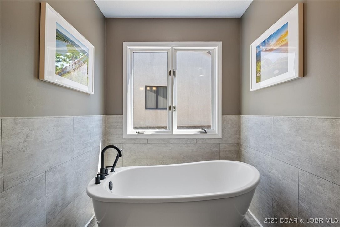 Four Seasons Racqt-Cntry Club - Residential