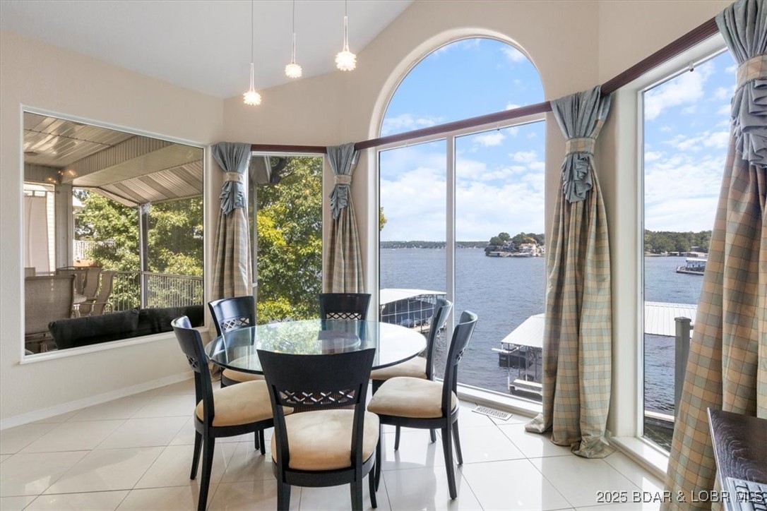 Osage Beach, Missouri 65065, United States, 4 Bedrooms Bedrooms, ,4 BathroomsBathrooms,Residential,Active,106987