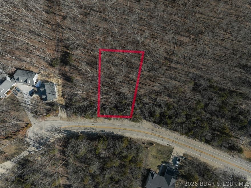 Flat 0.4-acre lot located in Four Seasons POA, offering an excellent opportunity to build your dream home. This easy-to-build lot features gentle terrain and a desirable setting. Plus, enjoy easy access to all Four Seasons amenities including a pools, aquatic center, tennis courts, clunehouse, etc. Whether you’re looking for a full-time residence or a vacation retreat, this property provides the perfect combination of convenience, community, and lifestyle.