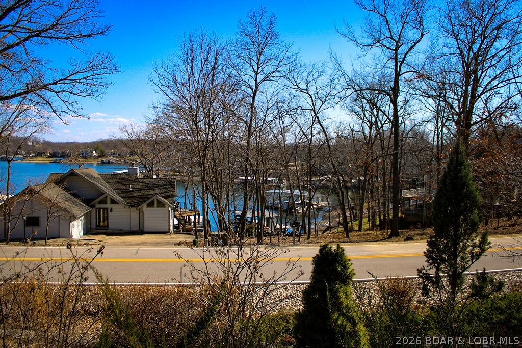 Four Seasons - Residential