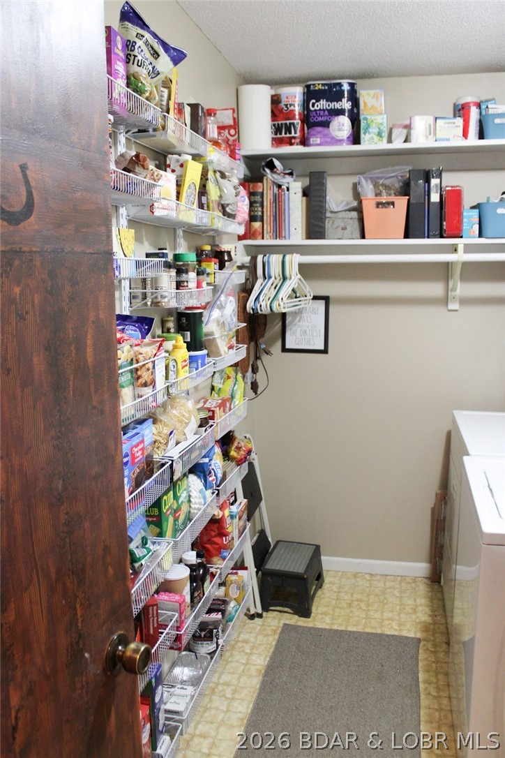 Four Seasons - Residential