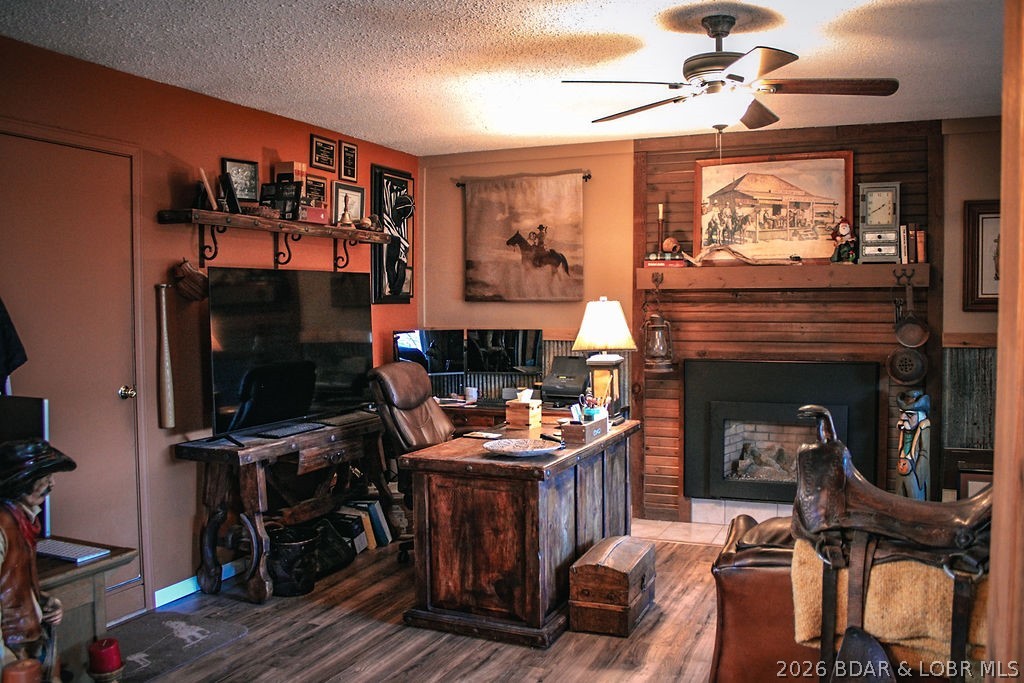 Four Seasons - Residential