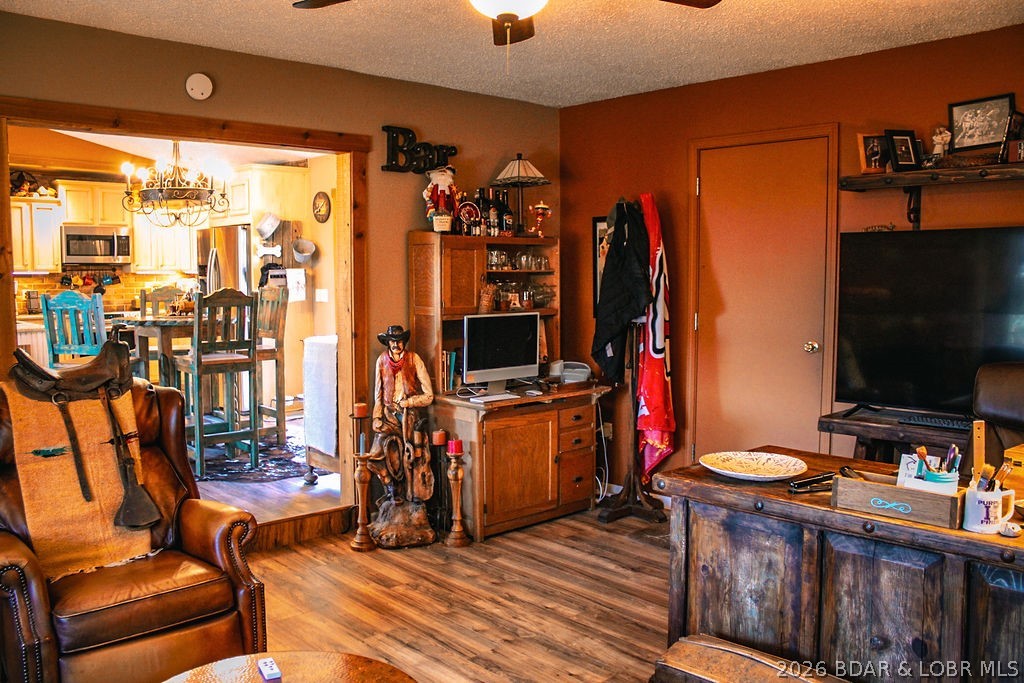 Four Seasons - Residential