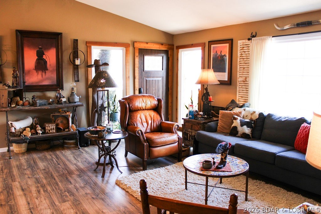 Four Seasons - Residential