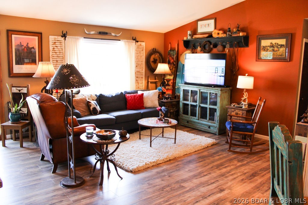 Four Seasons - Residential