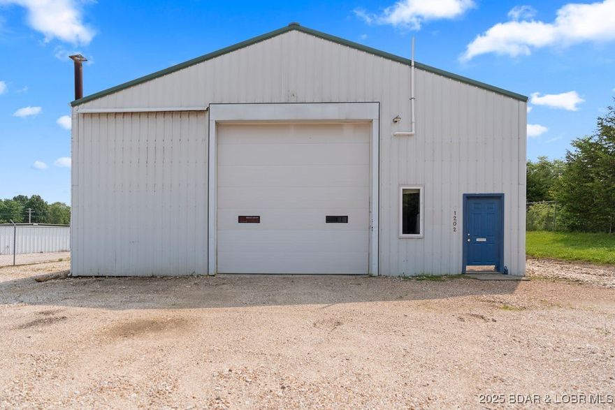 Perfect location for any business. This building has an office, one bath, metal construction with a metal roof. There are 2-15 x12 overhead doors for moving vehicles or equipment in and out. This property just needs a little business imagination and you got yourself a great new workshop, sales lot, mechanic shop, ect. Located right off HWY 54 in Eldon makes for easy access!