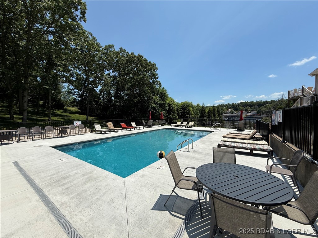 Cayman Beach - Residential