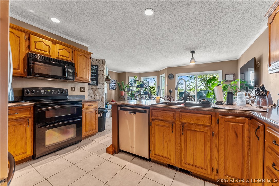 Cayman Beach - Residential