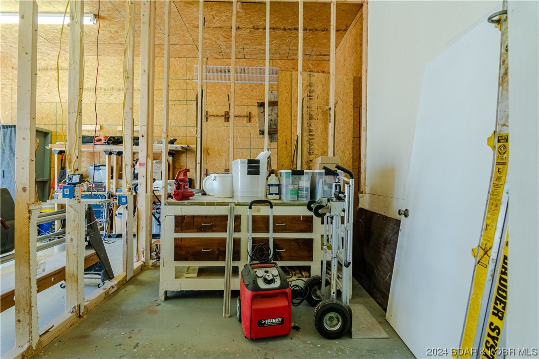 Camdenton, Missouri 65020, United States, ,Land,Contingent,64280