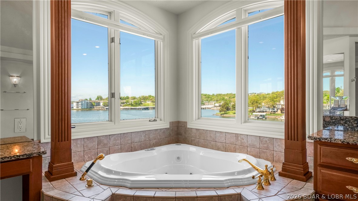 Regency Cove - Residential