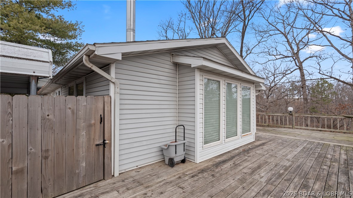 Malibu Manor - Residential