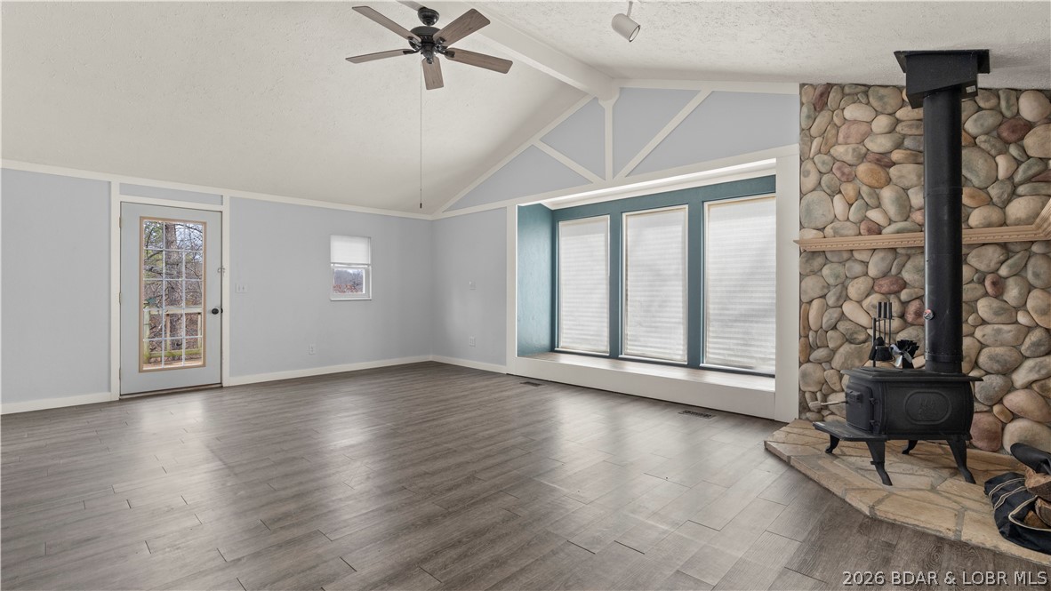 Malibu Manor - Residential