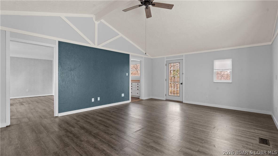 Malibu Manor - Residential