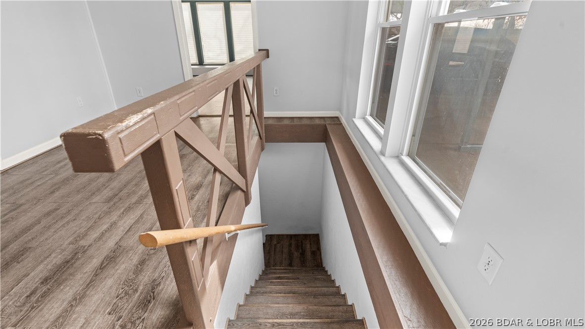 Malibu Manor - Residential