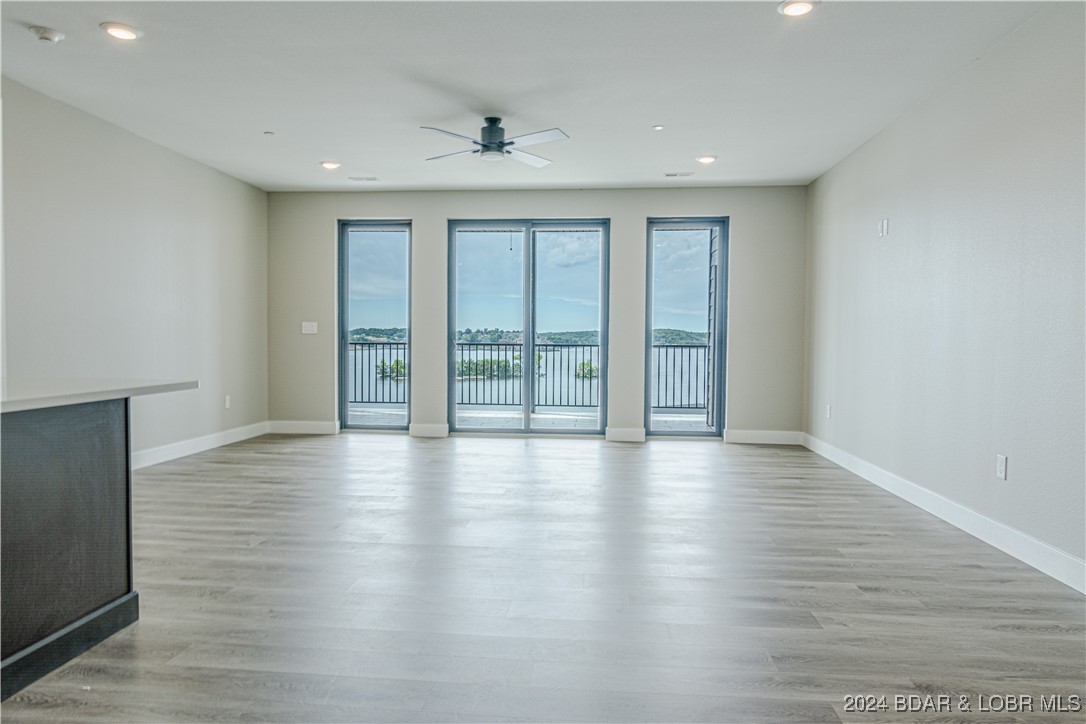 Lake Ozark, Missouri 65049, United States, 3 Bedrooms Bedrooms, ,3 BathroomsBathrooms,Residential,Active,46879