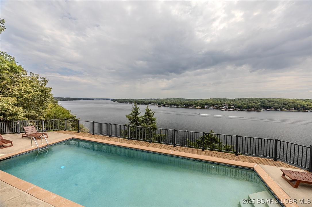 Tall Oaks - Residential