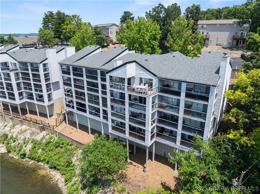WHAT A VIEW!
Freshly remodeled with custom showers and new appliances.
Updated floors. The unit comes turn key, just bring your clothes.
Custom outdoor furniture.
6000 lb boat lift included in the 12 x 28 covered boat slip.
SELLER FINANCING AVAILABLE!
2 parking spots come with the unit.