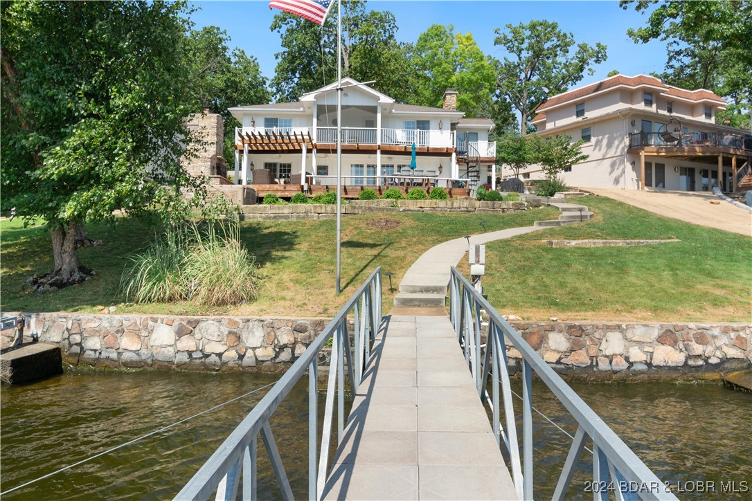 Gravois Mills, Missouri 65037, United States, 4 Bedrooms Bedrooms, ,4 BathroomsBathrooms,Residential,Pending,47461