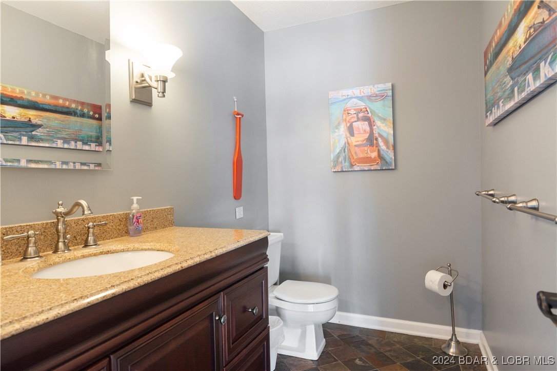 Gravois Mills, Missouri 65037, United States, 4 Bedrooms Bedrooms, ,4 BathroomsBathrooms,Residential,Pending,47461