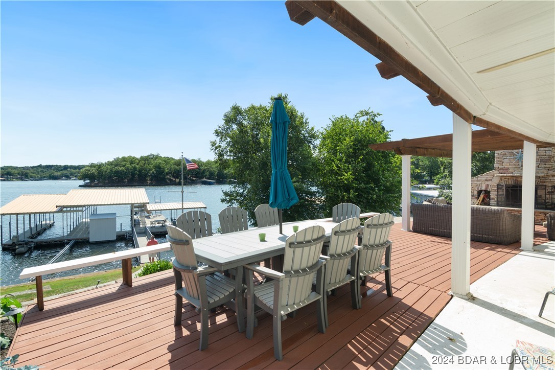 Gravois Mills, Missouri 65037, United States, 4 Bedrooms Bedrooms, ,4 BathroomsBathrooms,Residential,Pending,47461