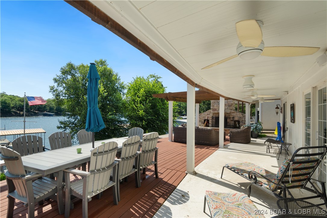 Gravois Mills, Missouri 65037, United States, 4 Bedrooms Bedrooms, ,4 BathroomsBathrooms,Residential,Pending,47461