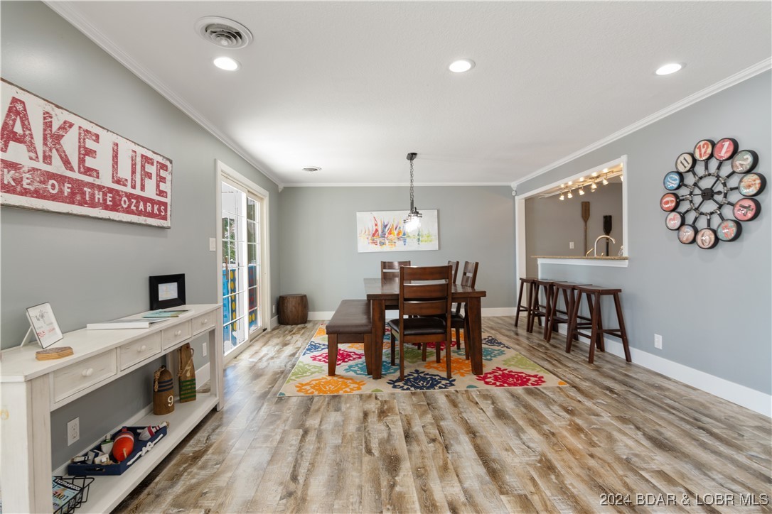 Gravois Mills, Missouri 65037, United States, 4 Bedrooms Bedrooms, ,4 BathroomsBathrooms,Residential,Pending,47461