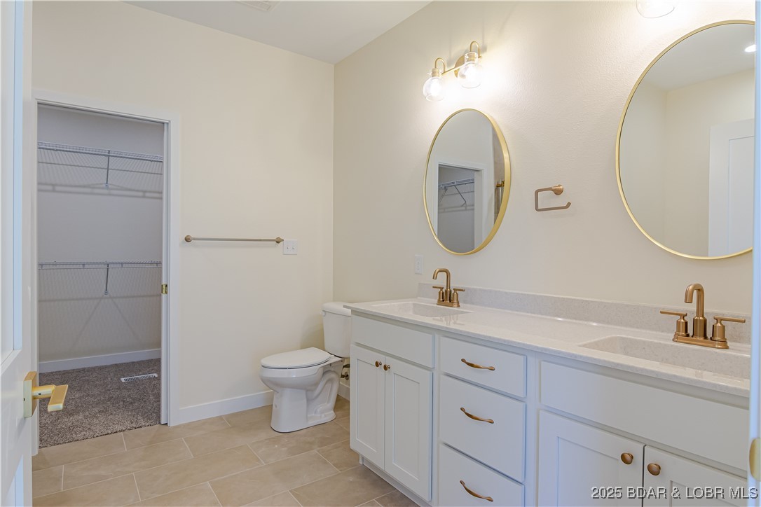 Camdenton, Missouri 65020, United States, 3 Bedrooms Bedrooms, ,2 BathroomsBathrooms,Residential,Active,245882