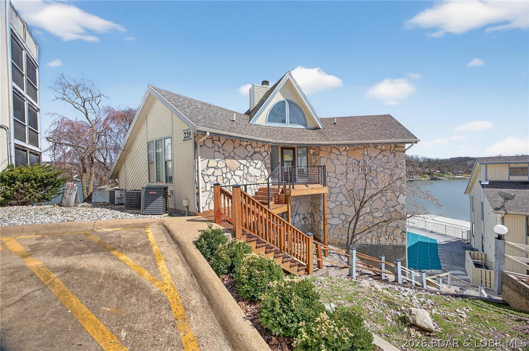 Oak Bluff Condominium - Residential