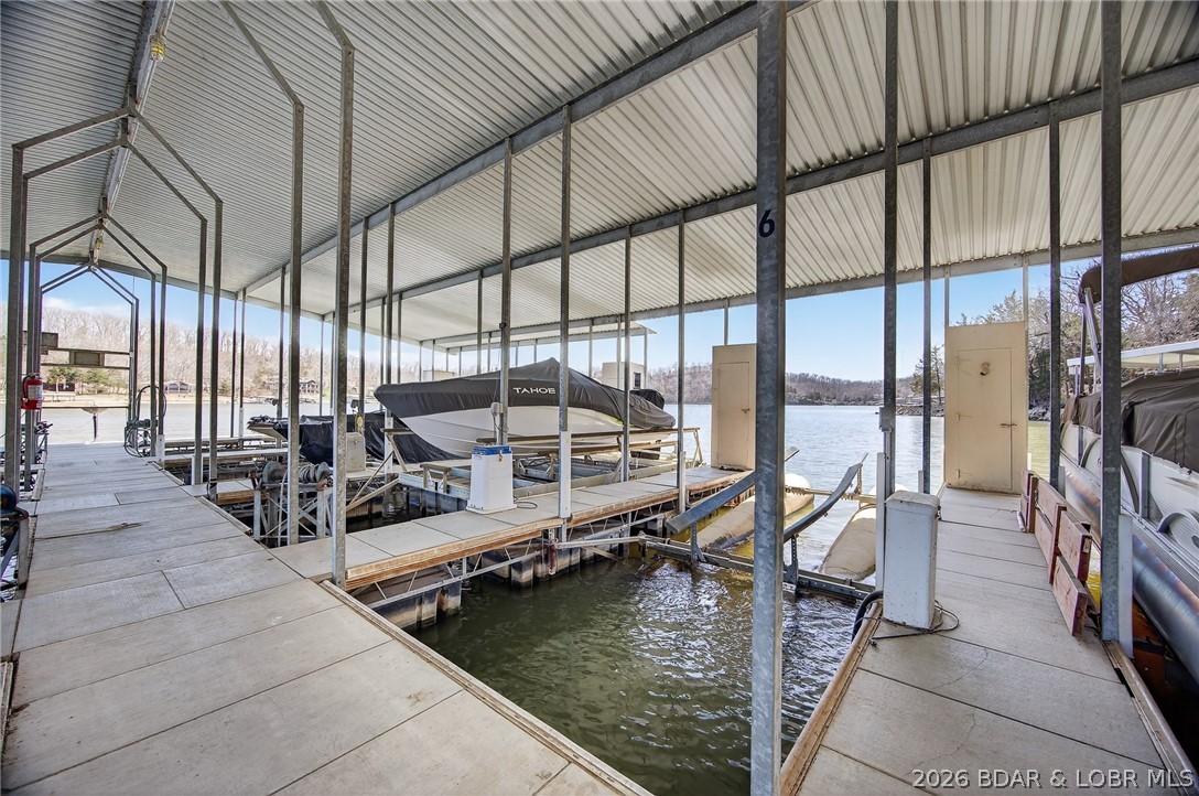 Oak Bluff Condominium - Residential