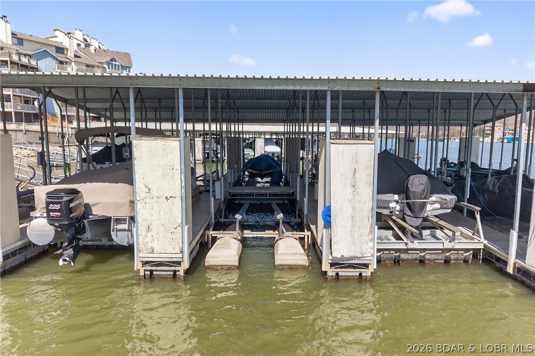 Oak Bluff Condominium - Residential