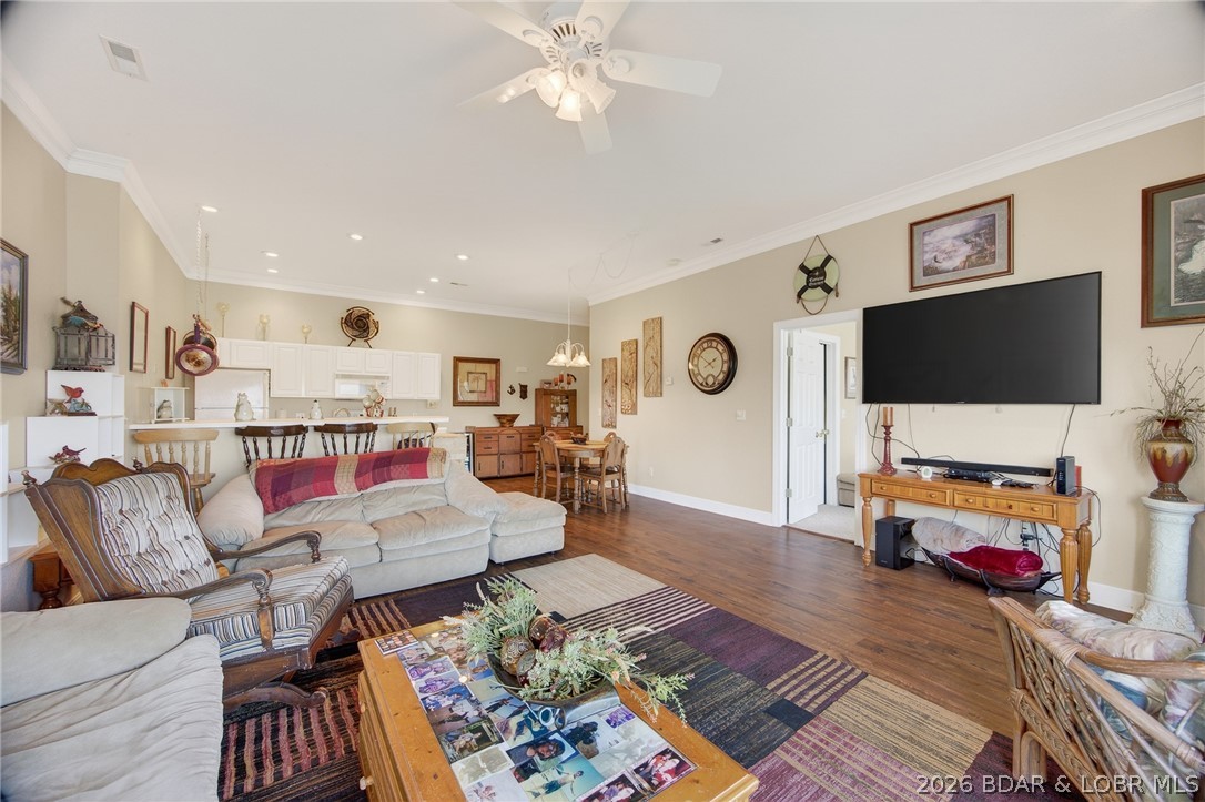 Oak Bluff Condominium - Residential