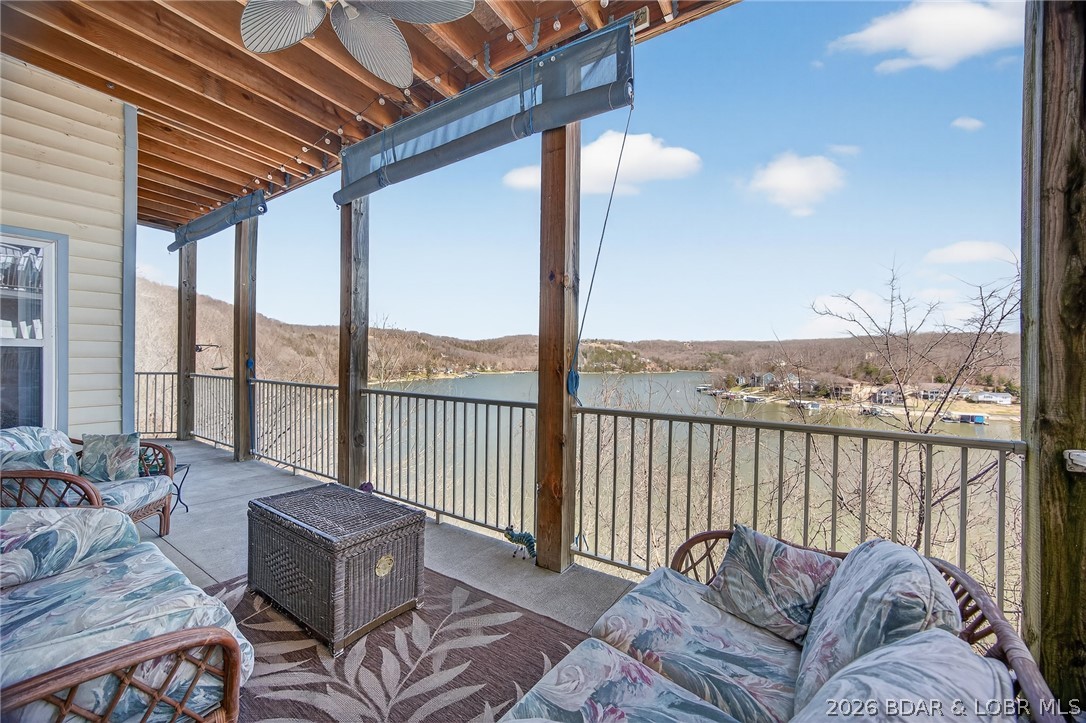 Oak Bluff Condominium - Residential