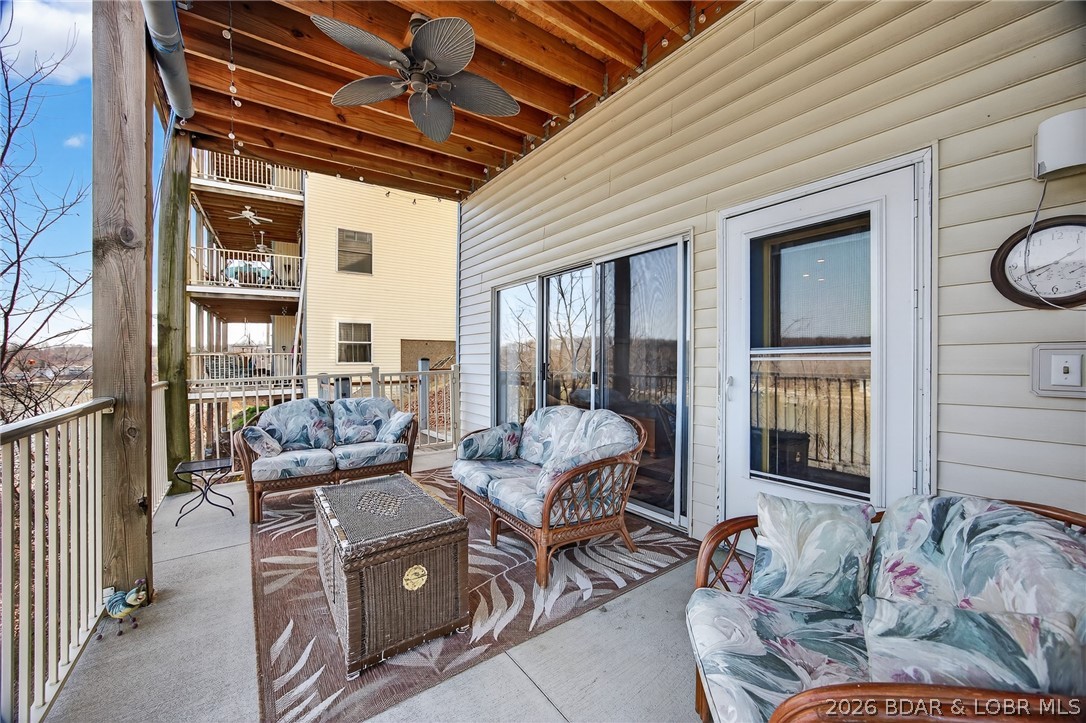 Oak Bluff Condominium - Residential