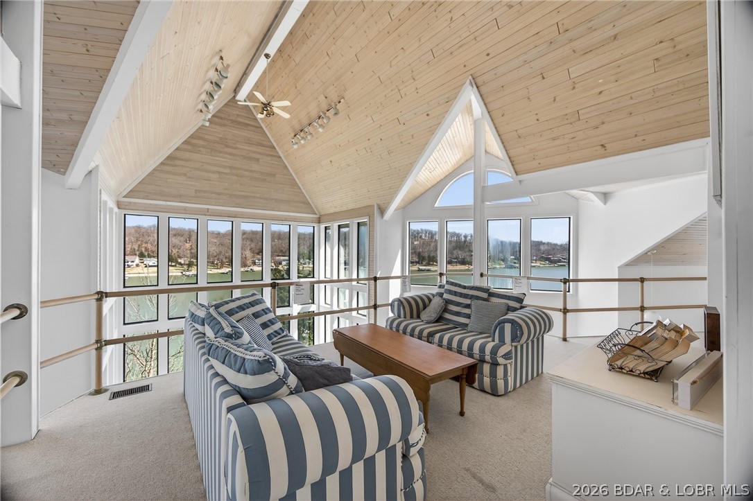 Oak Bluff Condominium - Residential