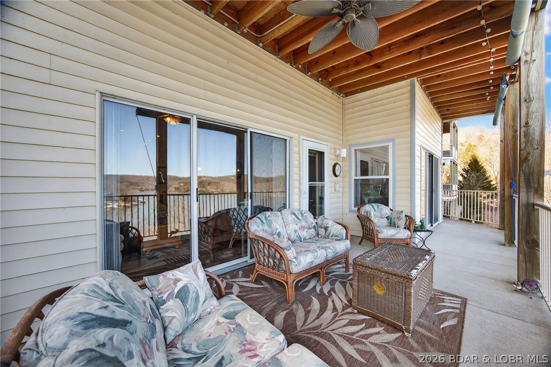 Oak Bluff Condominium - Residential