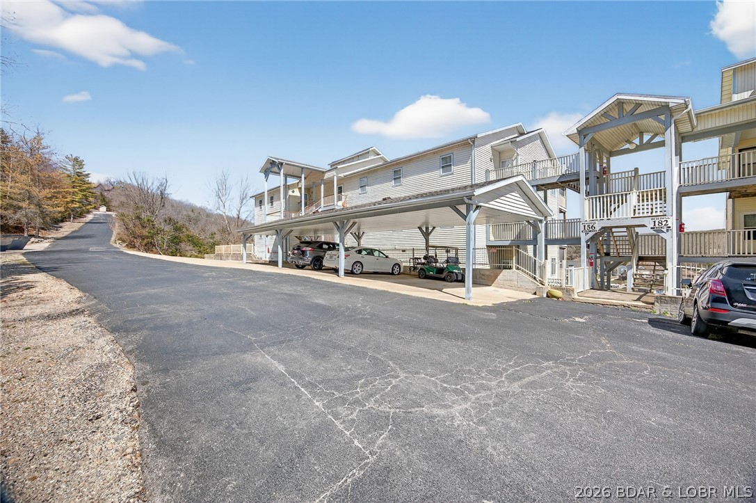 Oak Bluff Condominium - Residential