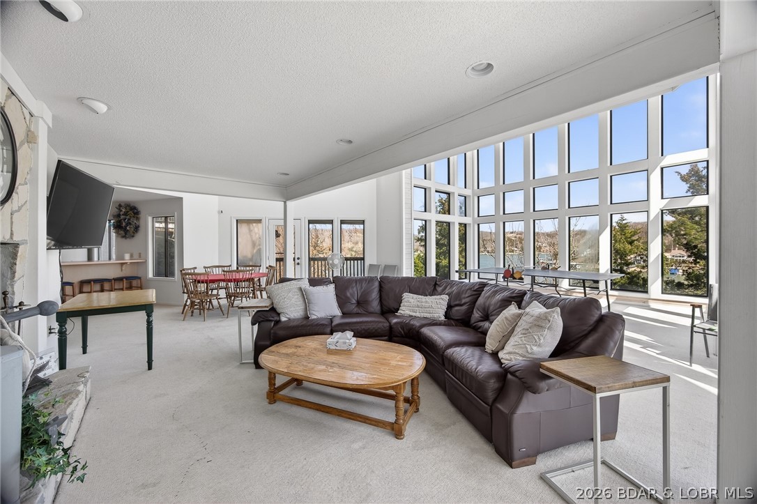 Oak Bluff Condominium - Residential