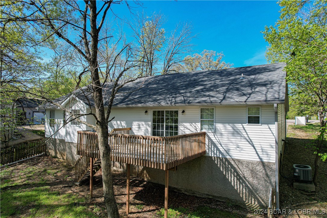 Four Seasons, Missouri 65049, United States, 3 Bedrooms Bedrooms, ,2 BathroomsBathrooms,Residential,Active,28720