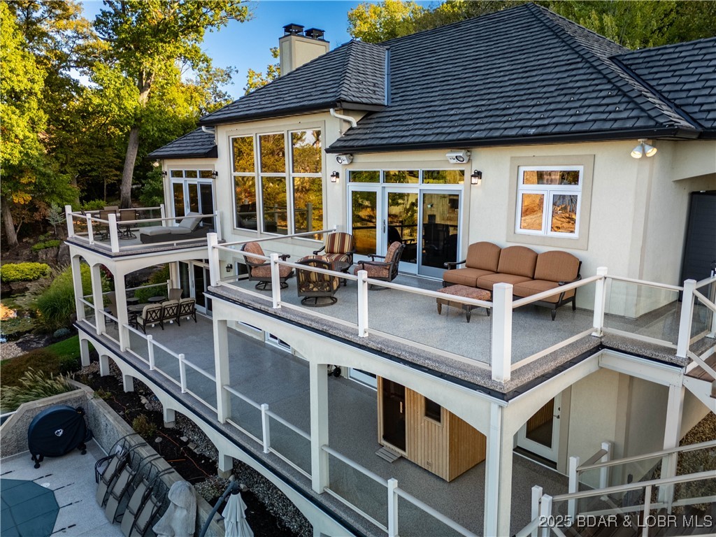 La Riva Est - Residential