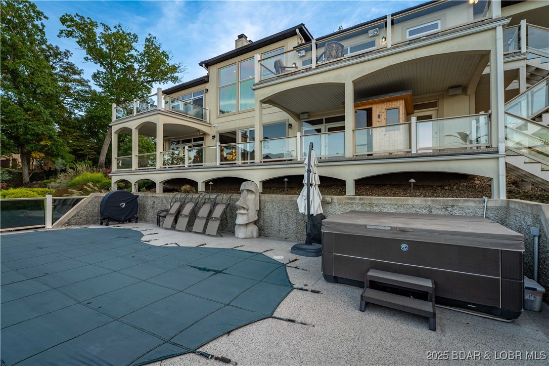 La Riva Est - Residential