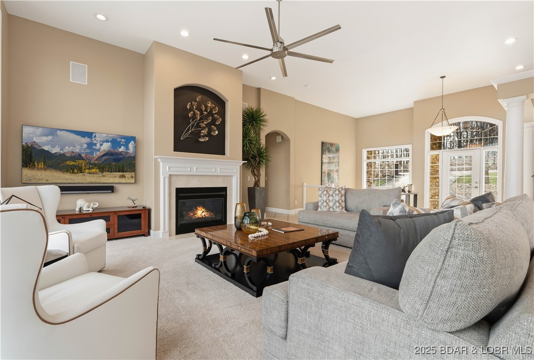 La Riva Est - Residential