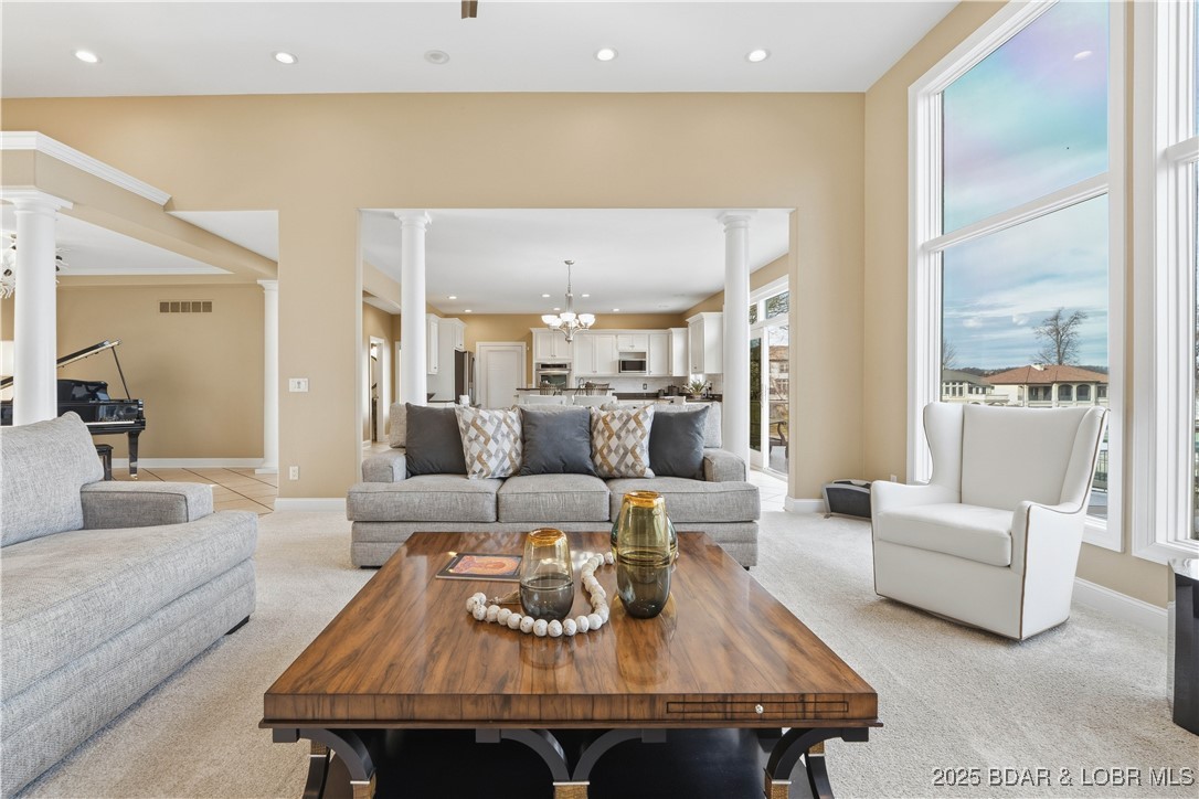 La Riva Est - Residential