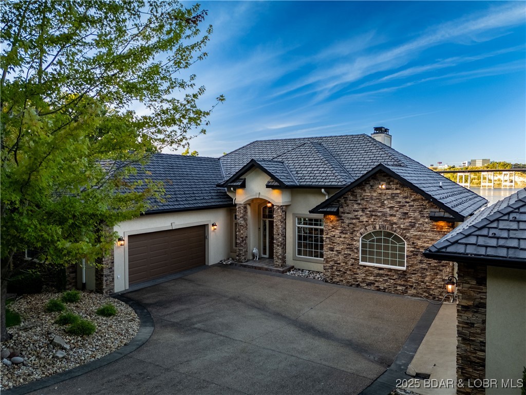 La Riva Est - Residential