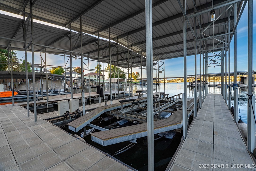 La Riva Est - Residential