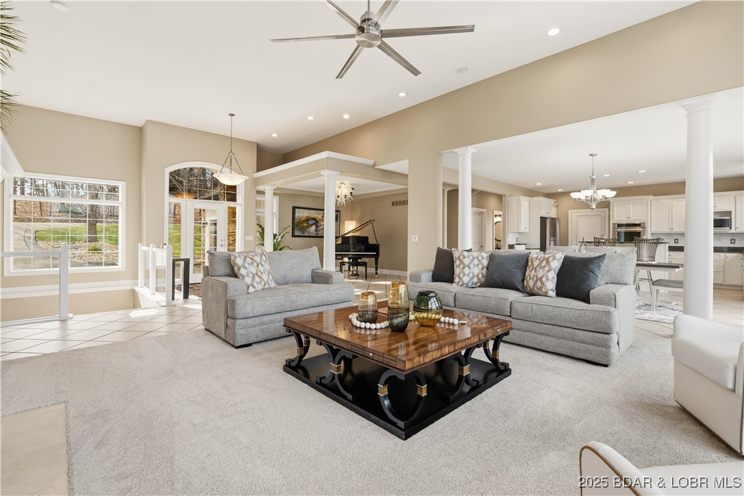 La Riva Est - Residential