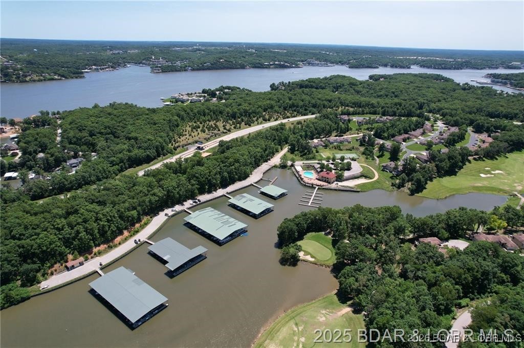 Champions Run - Land