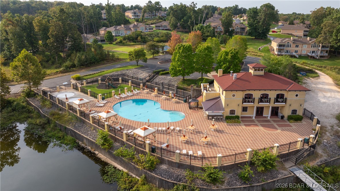 Champions Run - Land