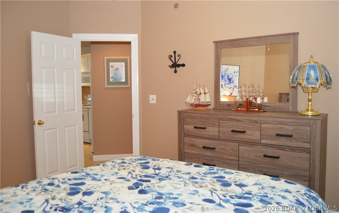 Lighthouse Pointe Condominium - Residential