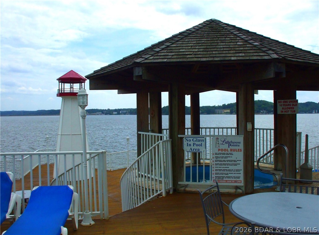 Lighthouse Pointe Condominium - Residential