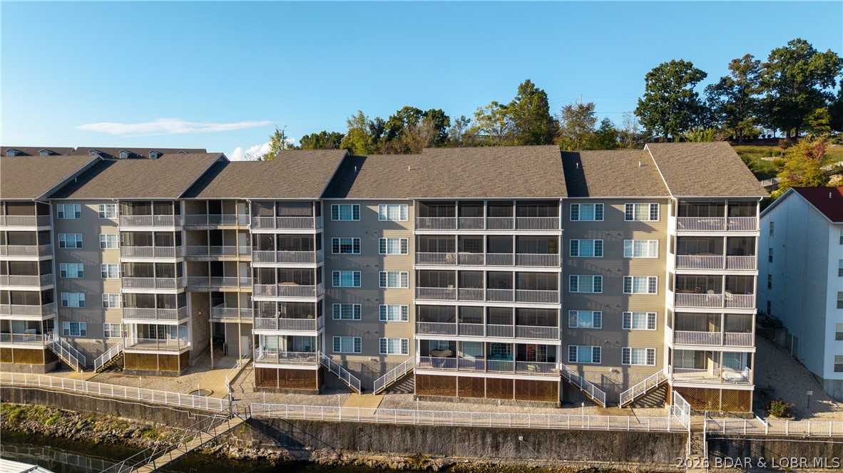 Lighthouse Pointe Condominium - Residential